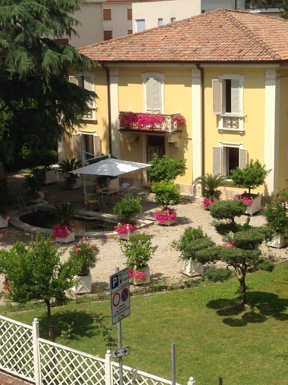 Via Mazzini Bed & Breakfast Bazzano Exterior photo